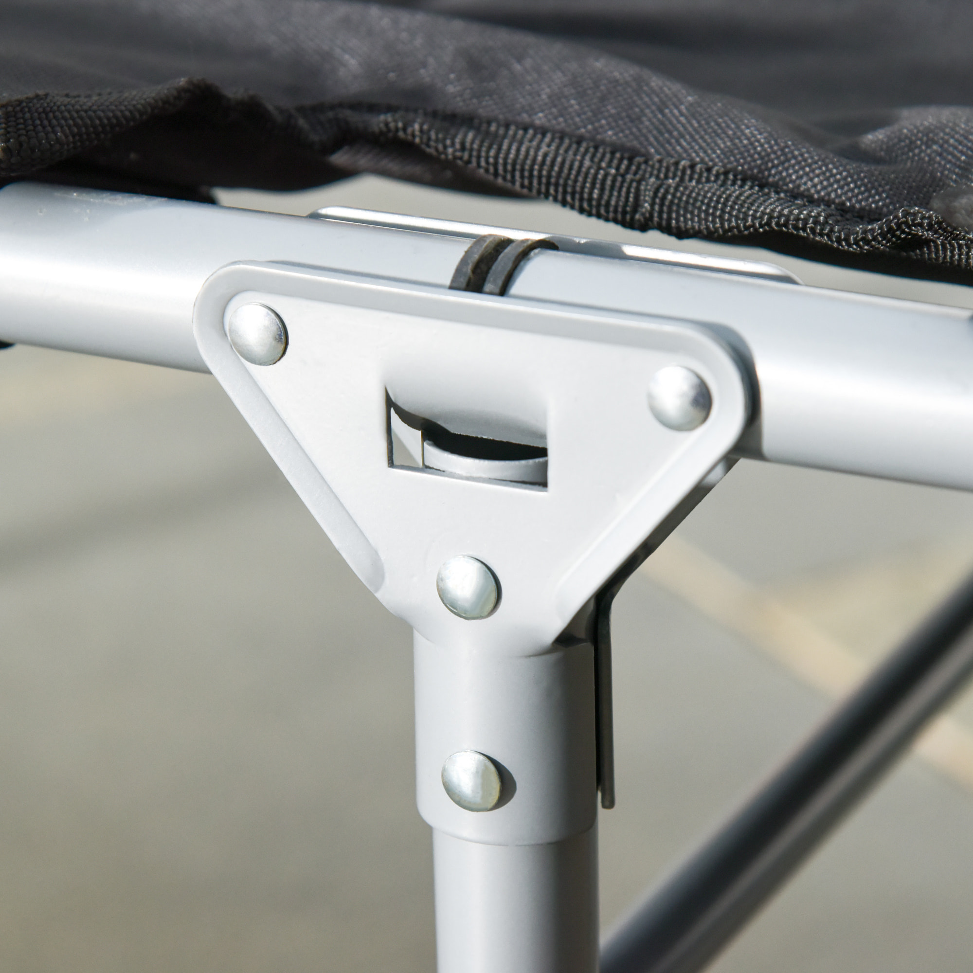 Lit de camp pliable avec matelas grand confort - oreiller amovible, antidérapant - métal polyester noir