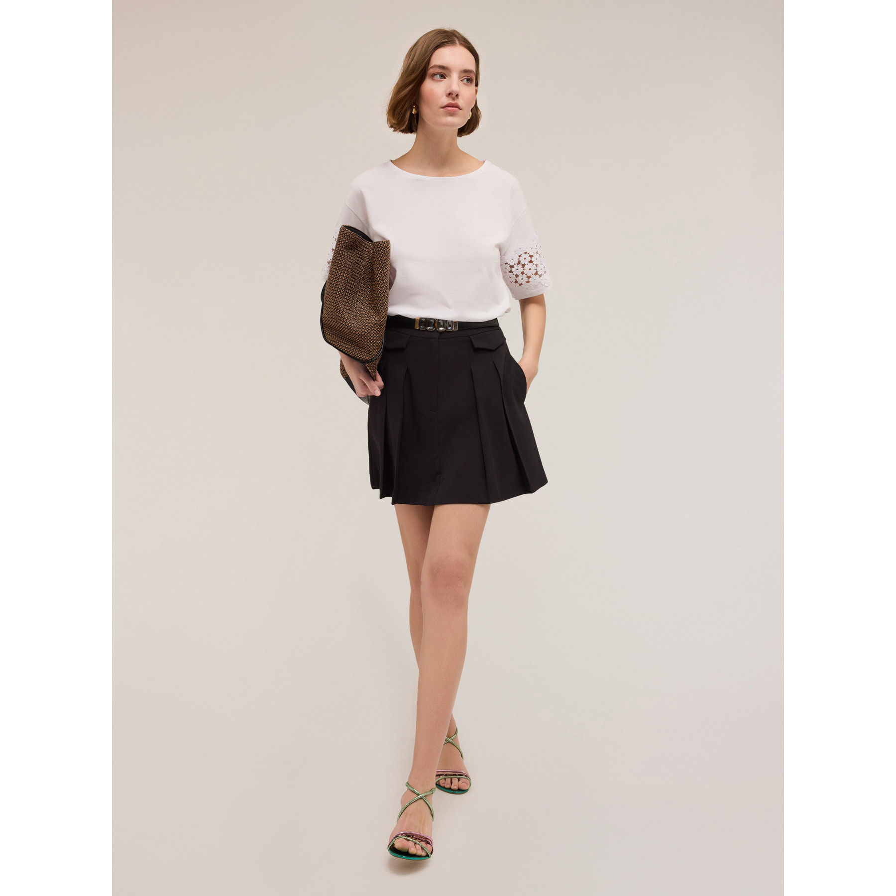 Motivi - Falda plisada con diseño de bolsillos - Negro