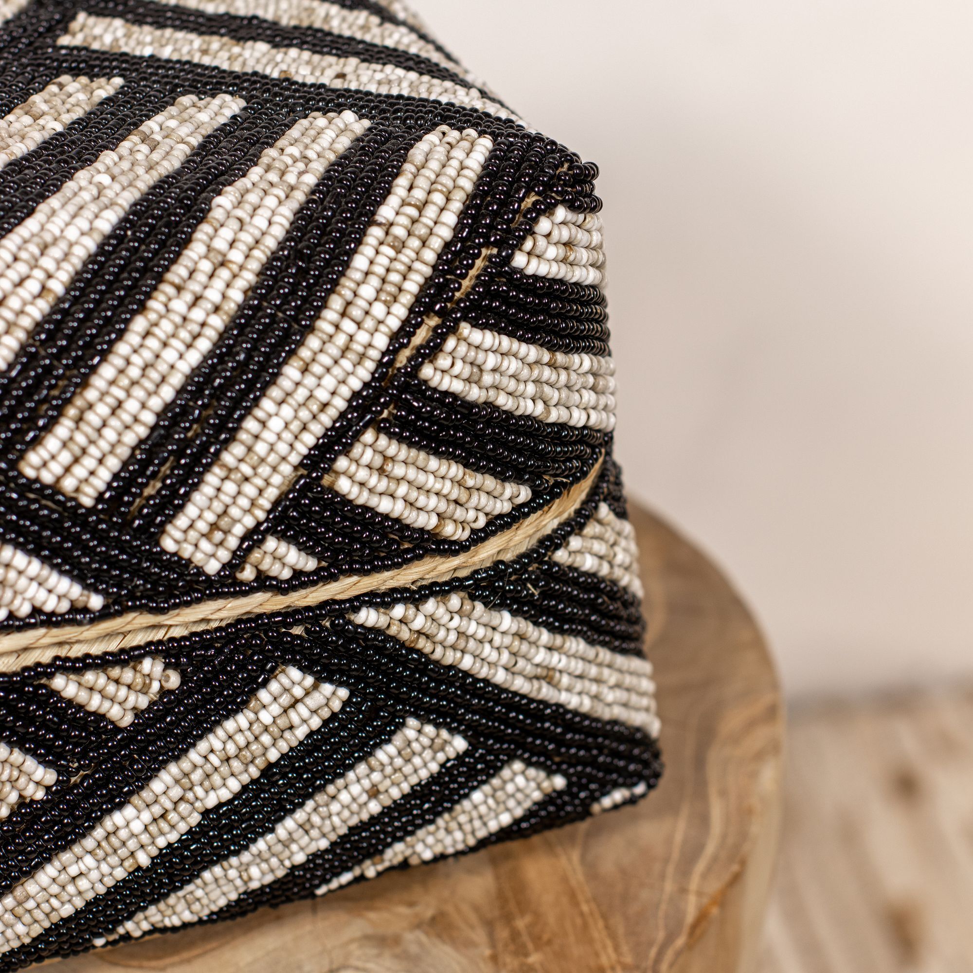 Boite en bambou ornée de perles 20cm BAO