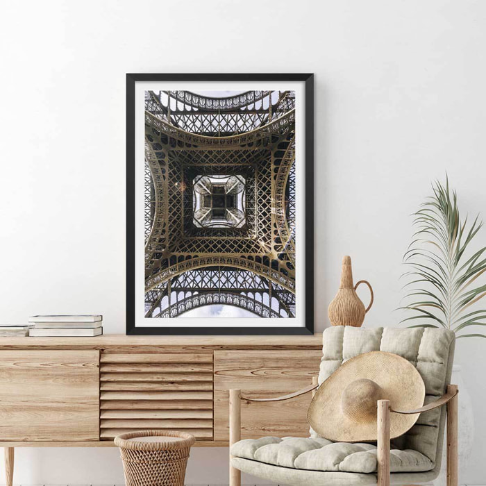 Affiche photo eiffel et son fer Affiche + cadre en bois - Noir