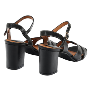 Sandali con cinturino regolabile e tacco largo