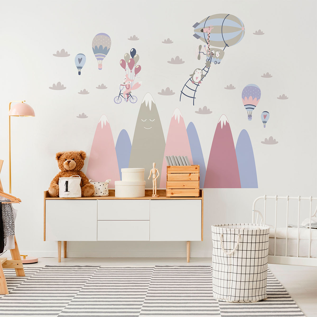 Stickers muraux enfants - Décoration chambre bébé - Autocollant Sticker mural géant enfant montagnes scandinaves ANIMAUX RAVIS