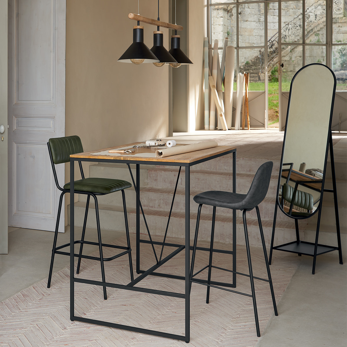 Lot de 2 tabourets de bar "Vladi" gris effet cuir