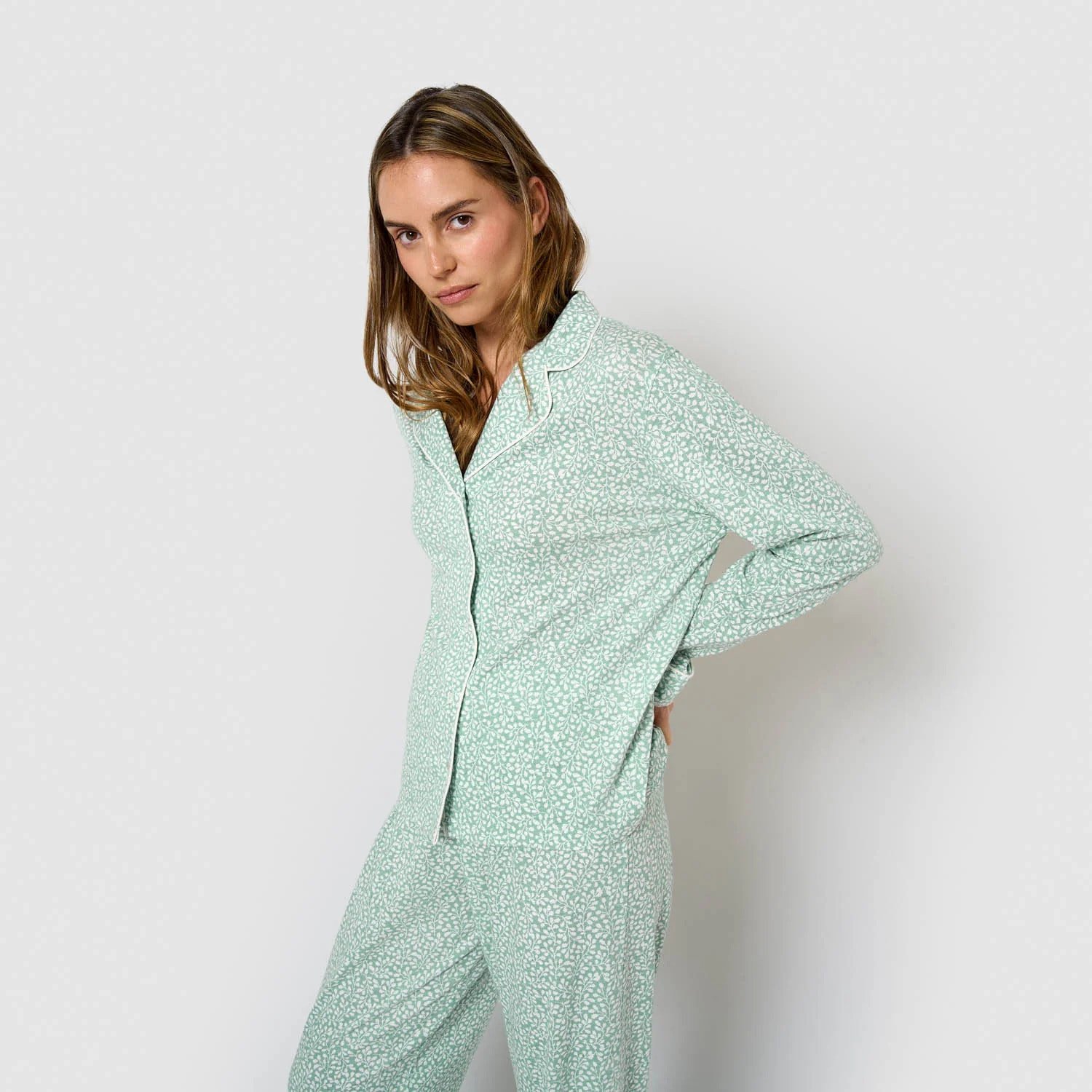 Pigiama lungo in cotone stile camicia veleta, verde tiffany