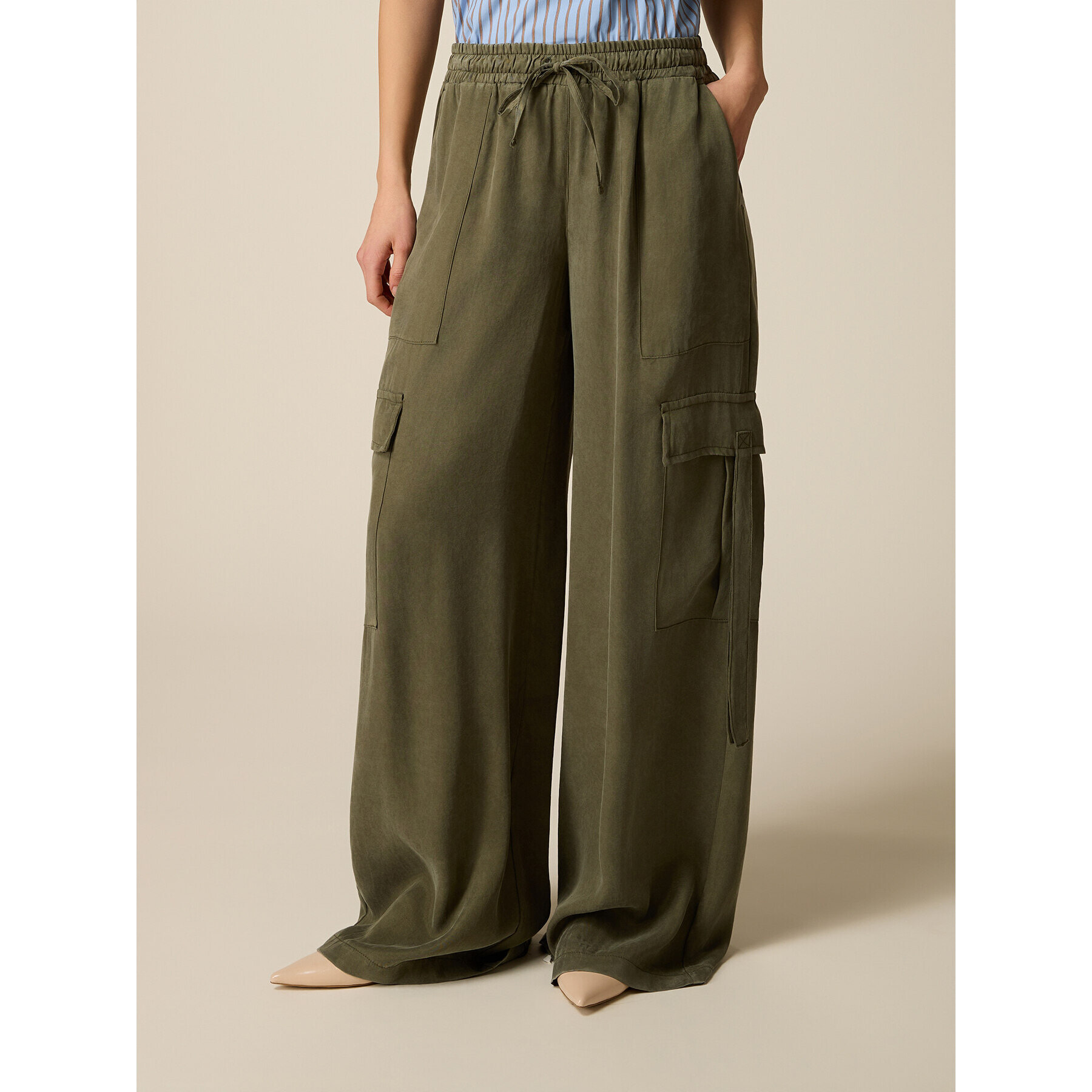 Oltre - Pantalones cargo de tencel - Verde militare