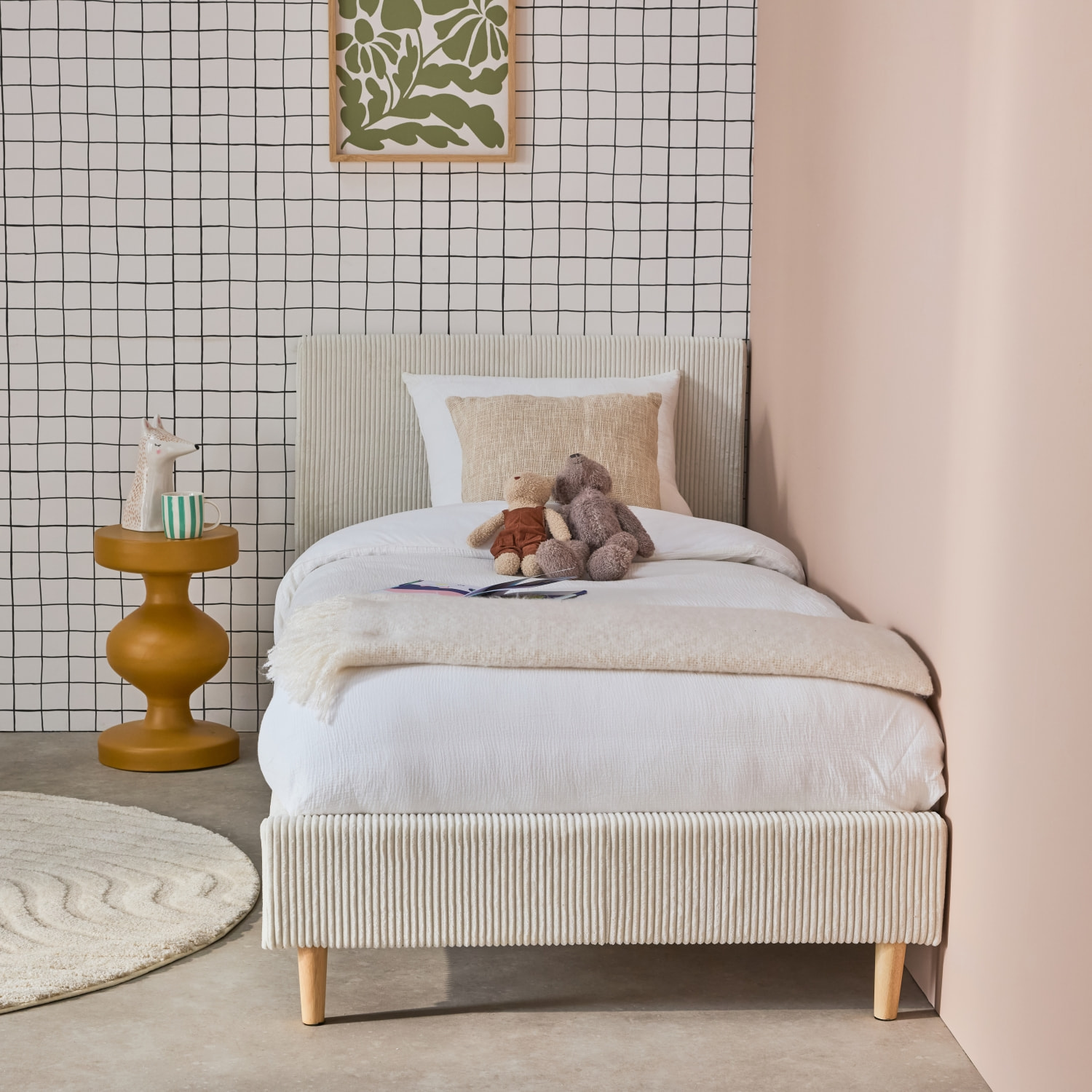 Lit avec sommier à lattes et tête de lit. L 202 x P 96 x H 88cm. blanc. finition velours côtelé (grosse côte)