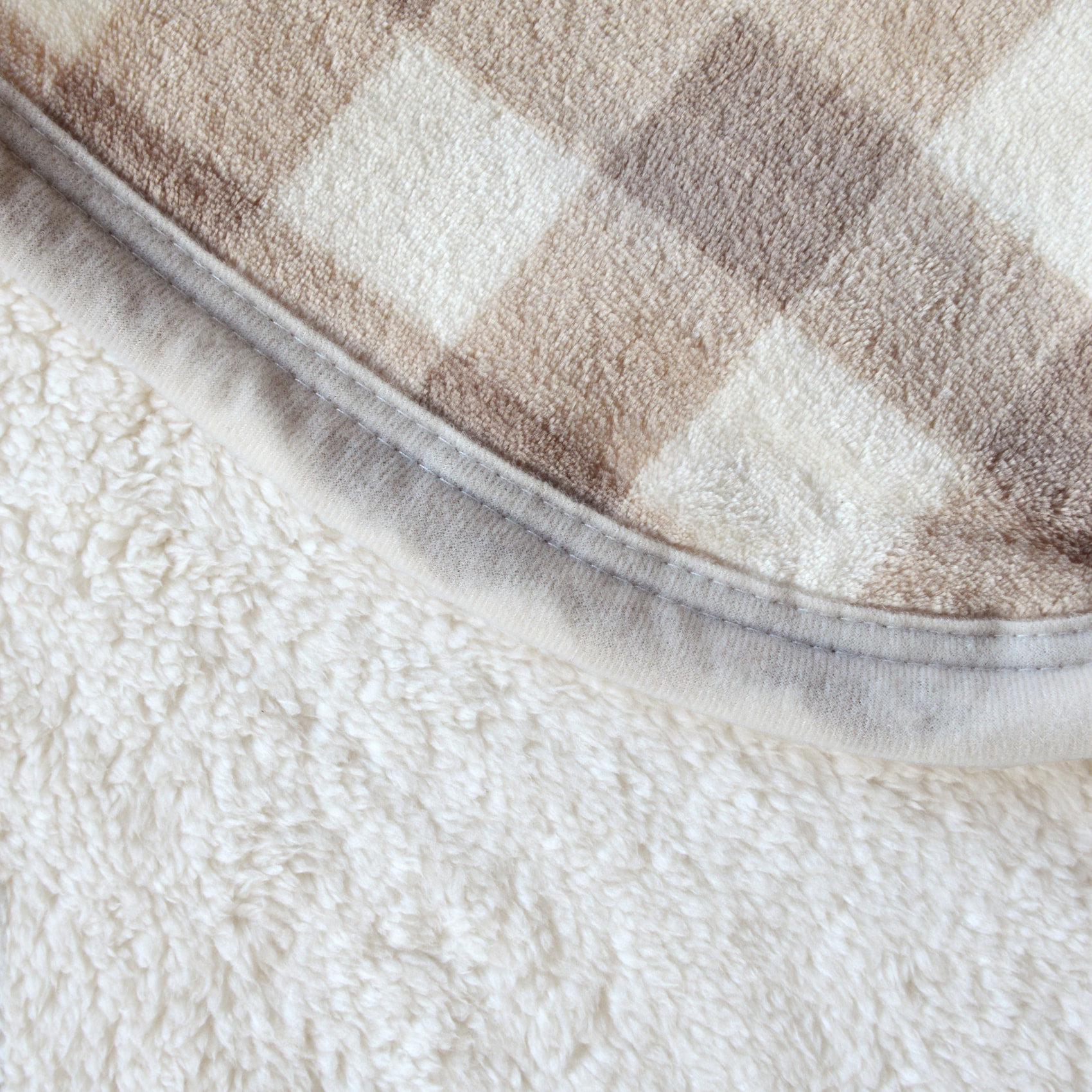 Jeté de canapé et lit motif vichy en polaire - Lin