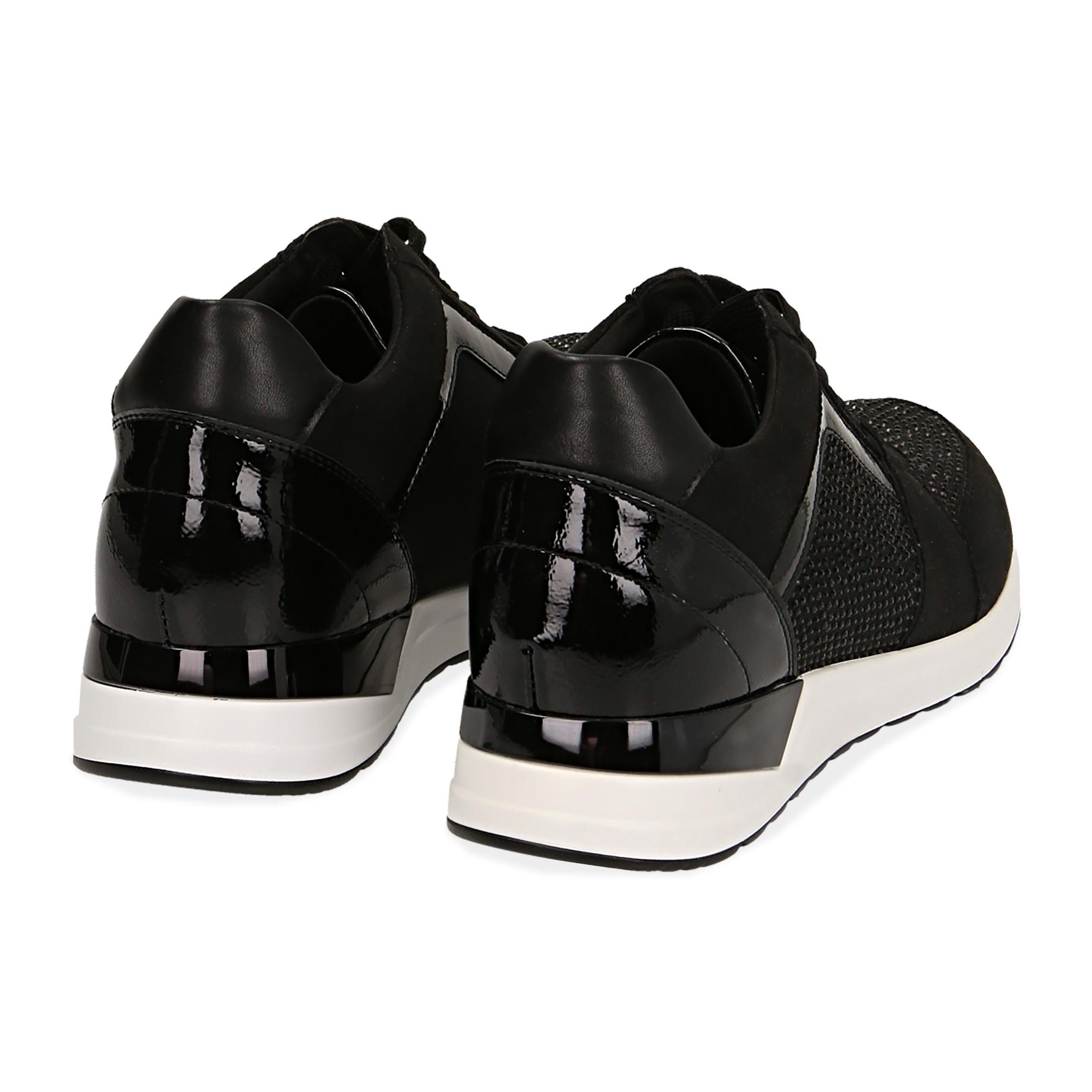 Sneakers nere in tessuto tecnico, zeppa 4 cm