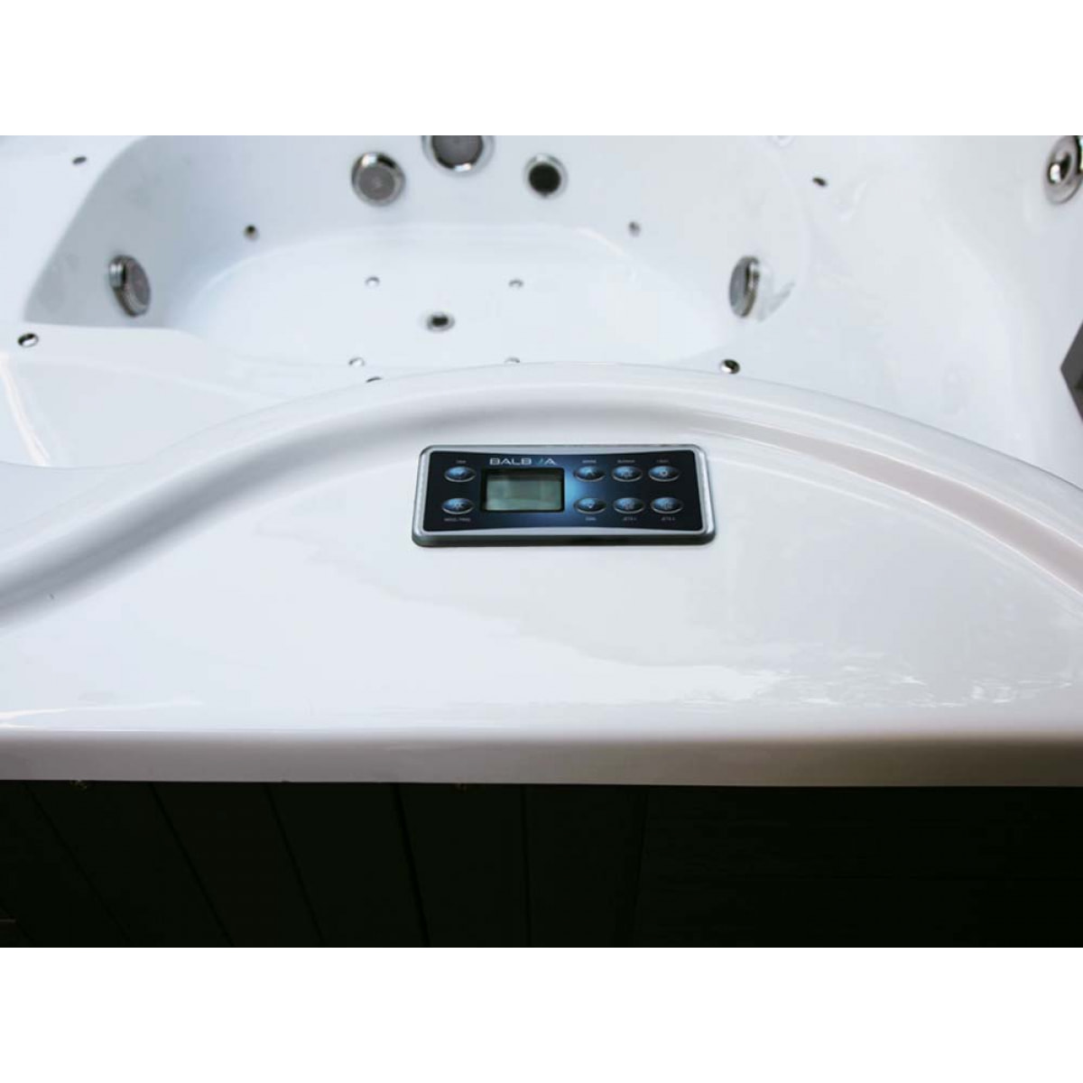 Spa "Cuba" 6 places - Cuve blanc - système Balboa +Bluetooth intégré - 220x210x80cm