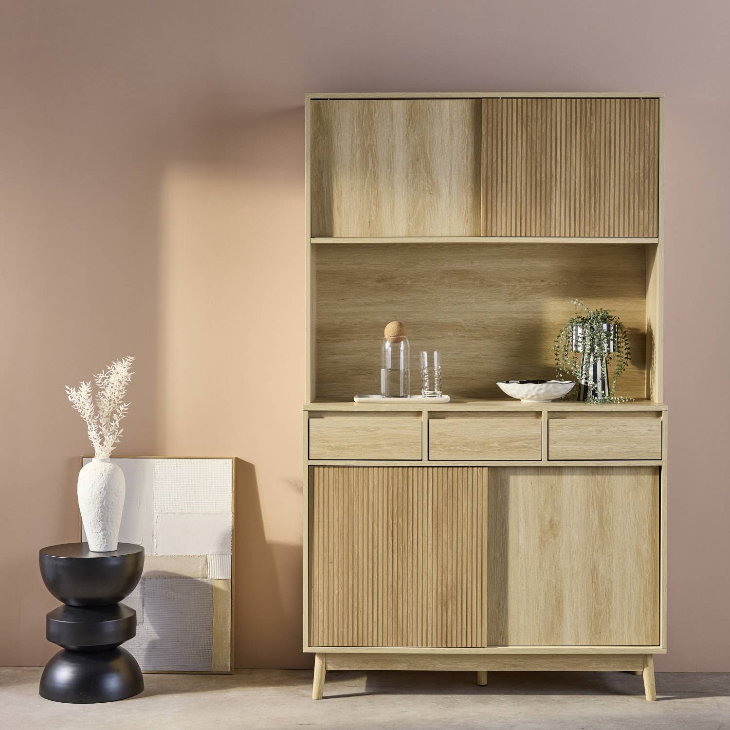 Buffet de cuisine LINEAR décor bois 4 portes 3 tiroirs 110 cm. Naturel. pieds en bois de pain revêtement papier