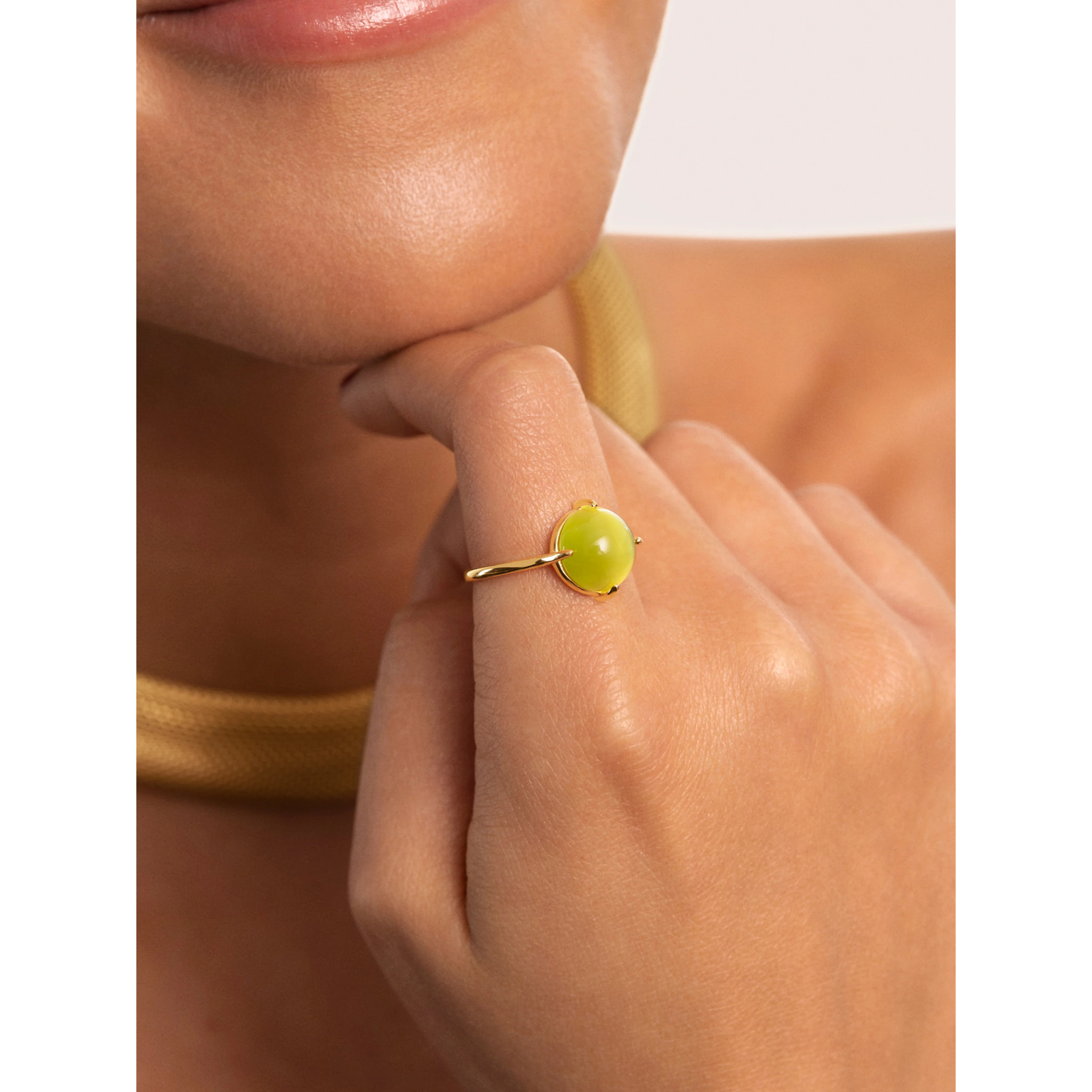 Anillo Celebrate Verde Baño Oro