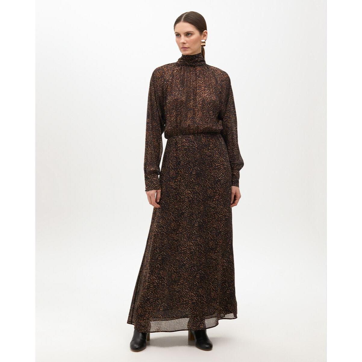 Vestito a collo alto animalier