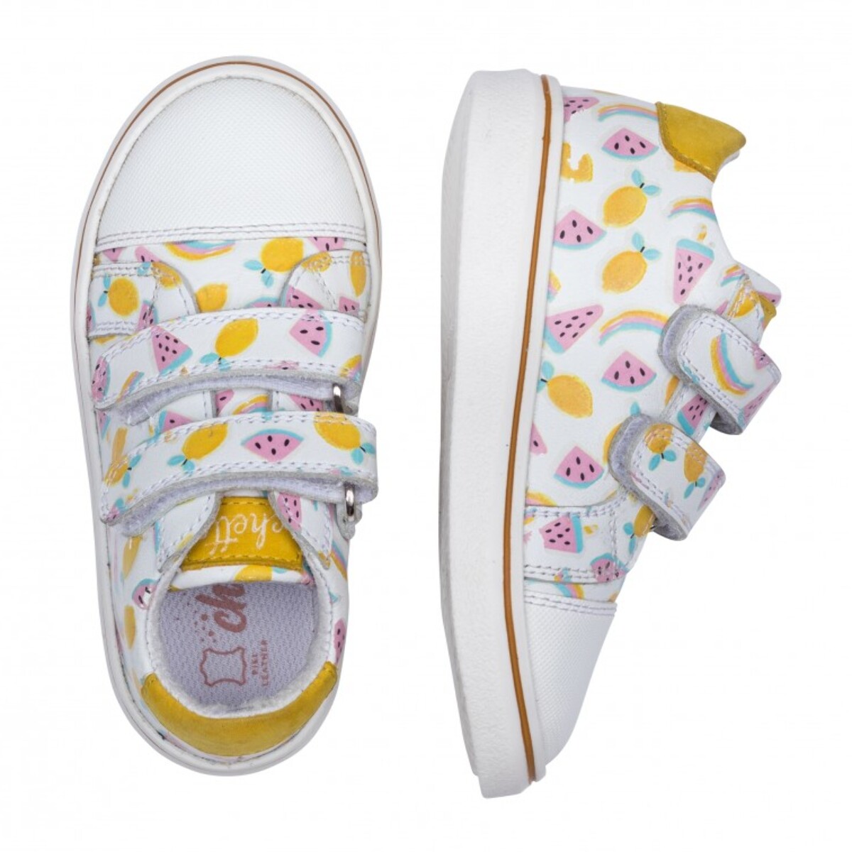 Deportiva toda en piel - Cierre  dos velcros.