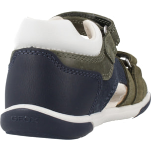 Sandalias Niño de la marca GEOX  modelo B SANDAL ZAPITO BOY VERDE