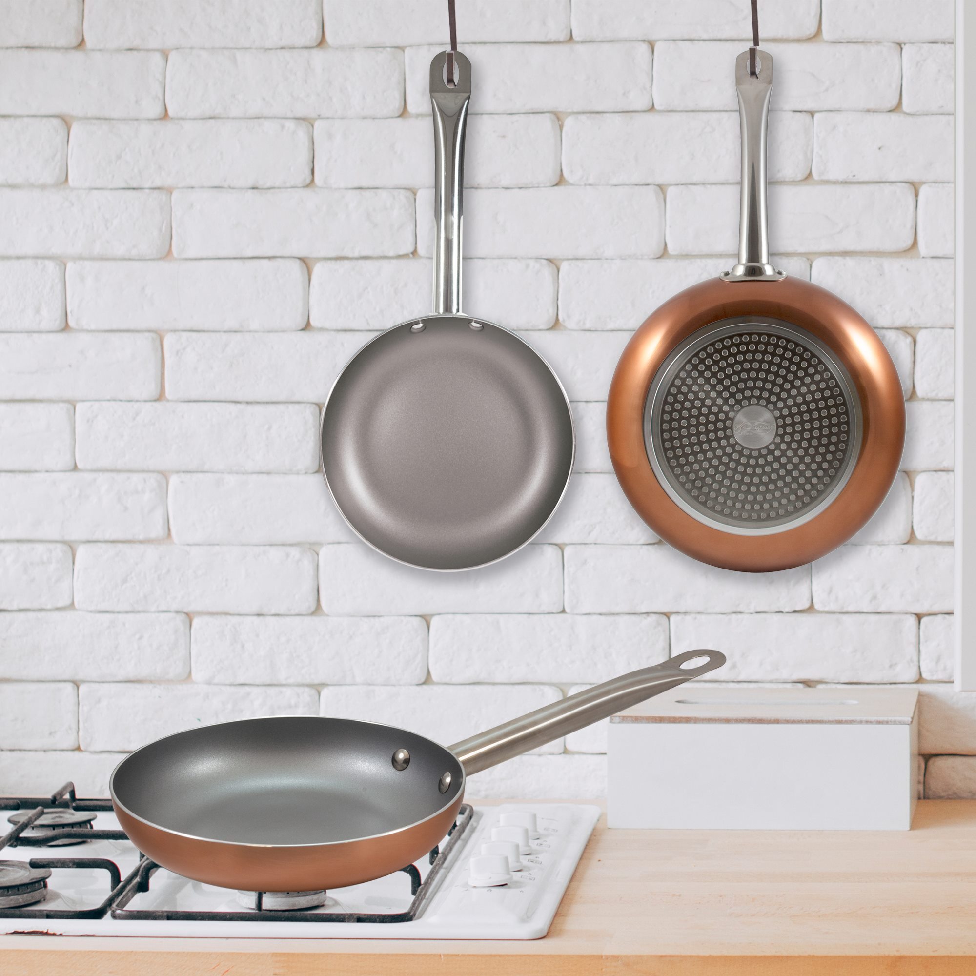 Set batería 8 piezas + set 3 sartenes San Ignacio