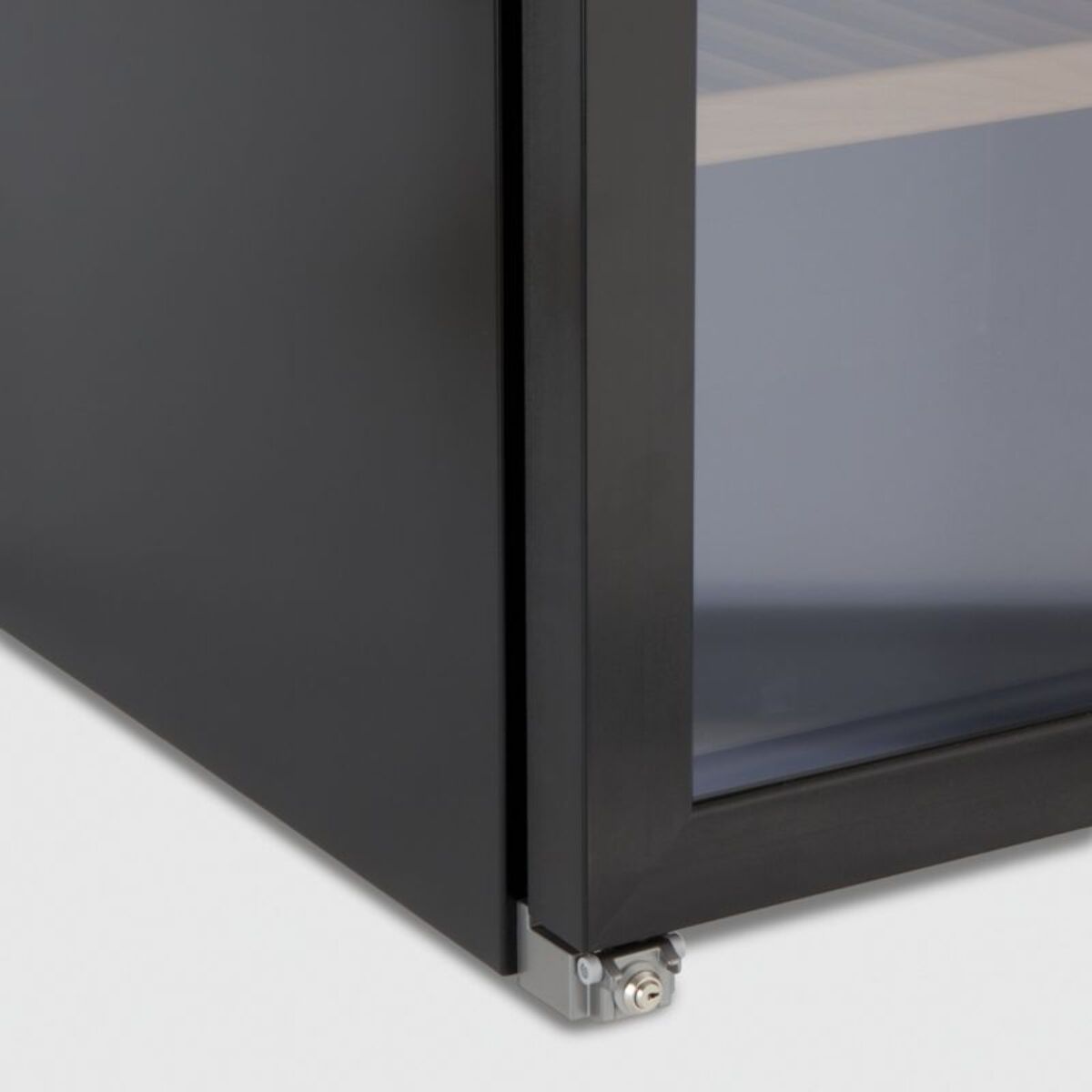 Serrure LIEBHERR avec 2 cles WK66 / WKb1812