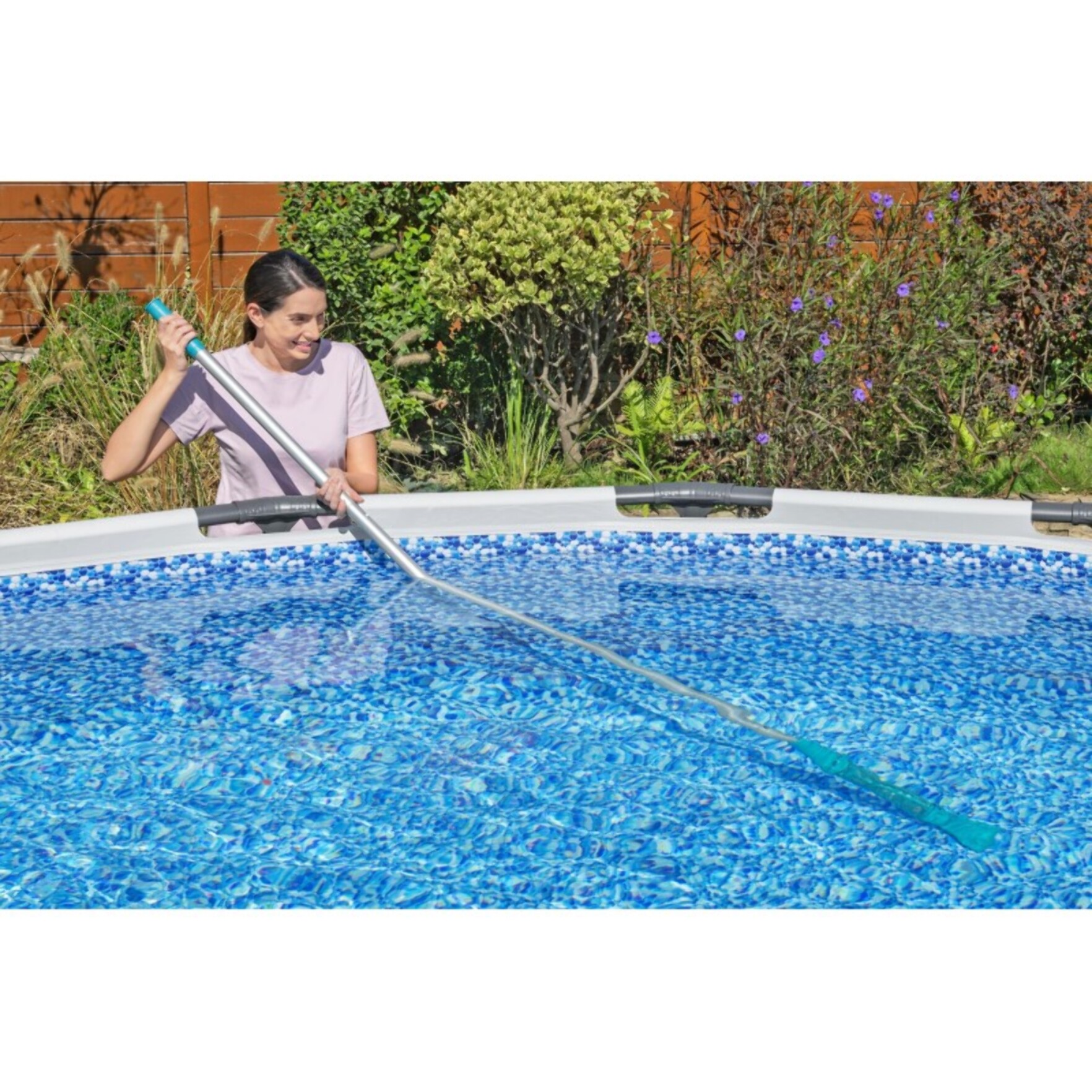 Bestway Kit entretien piscine avec aspirateur et épuisette AquaSurge