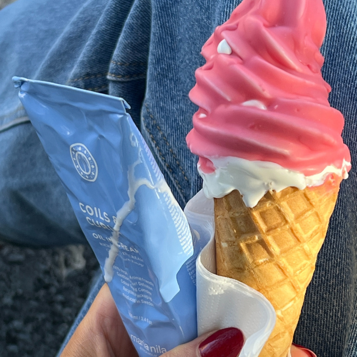 MN BEAUTY BAG SS25 COILS & CURLS