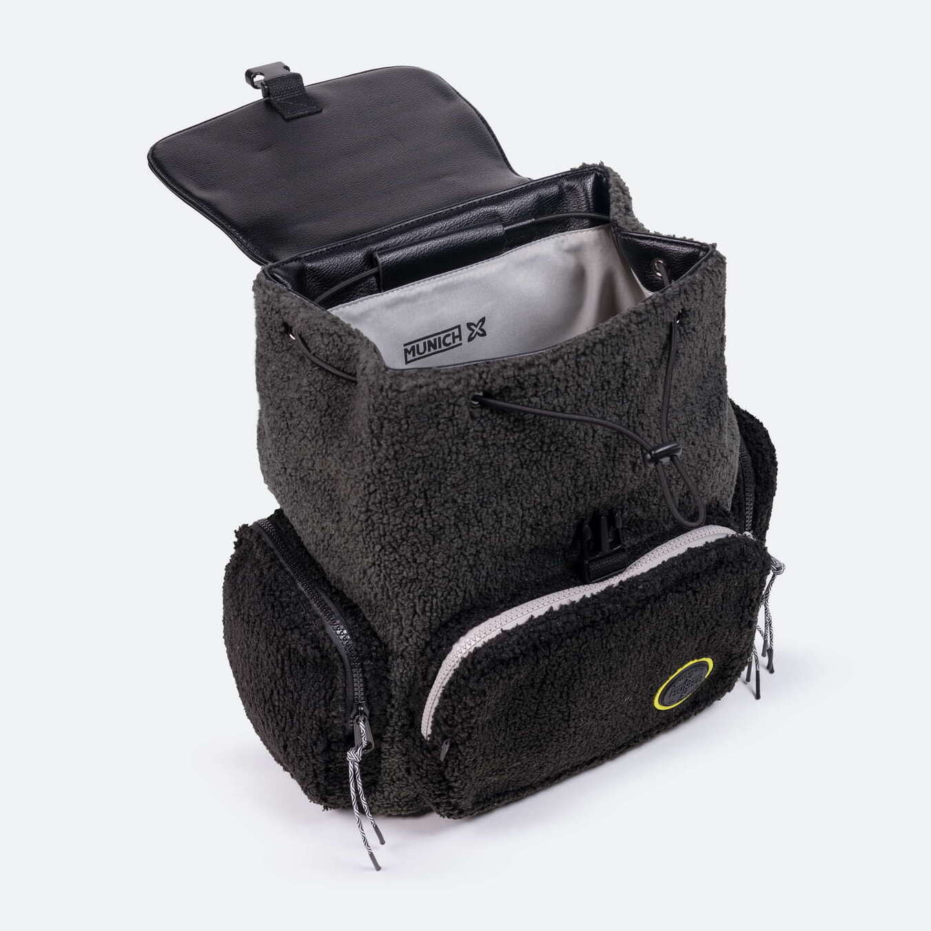 DEEP FW24 BACKPACK BLACK
