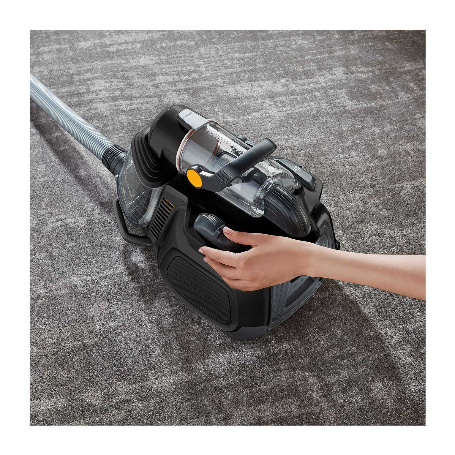AEG Aspiradora sin bolsa LX7 de 750 W y 72 dB(A) LX7-2-EB-P | Reacondicionado
