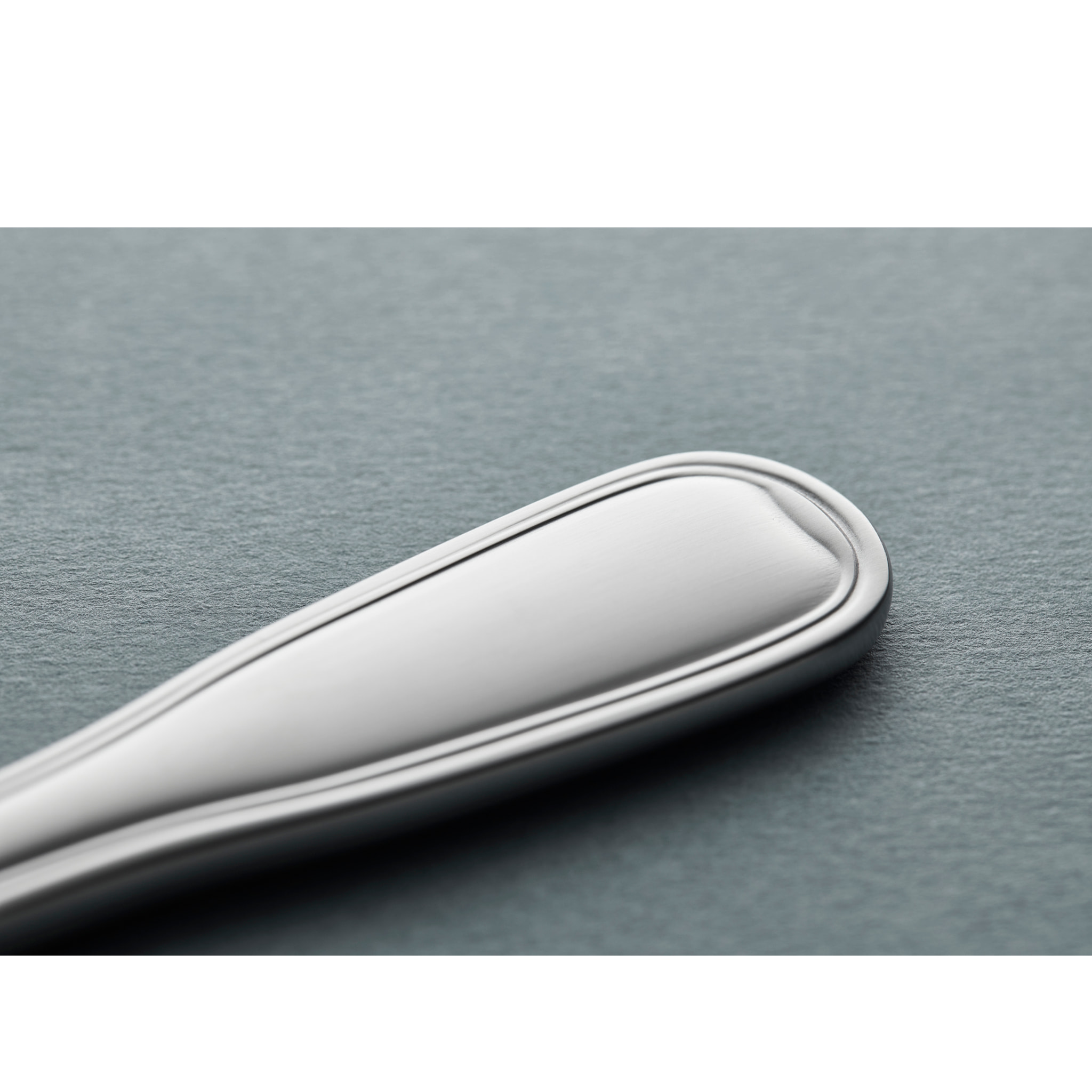 Couteau de table Attaché