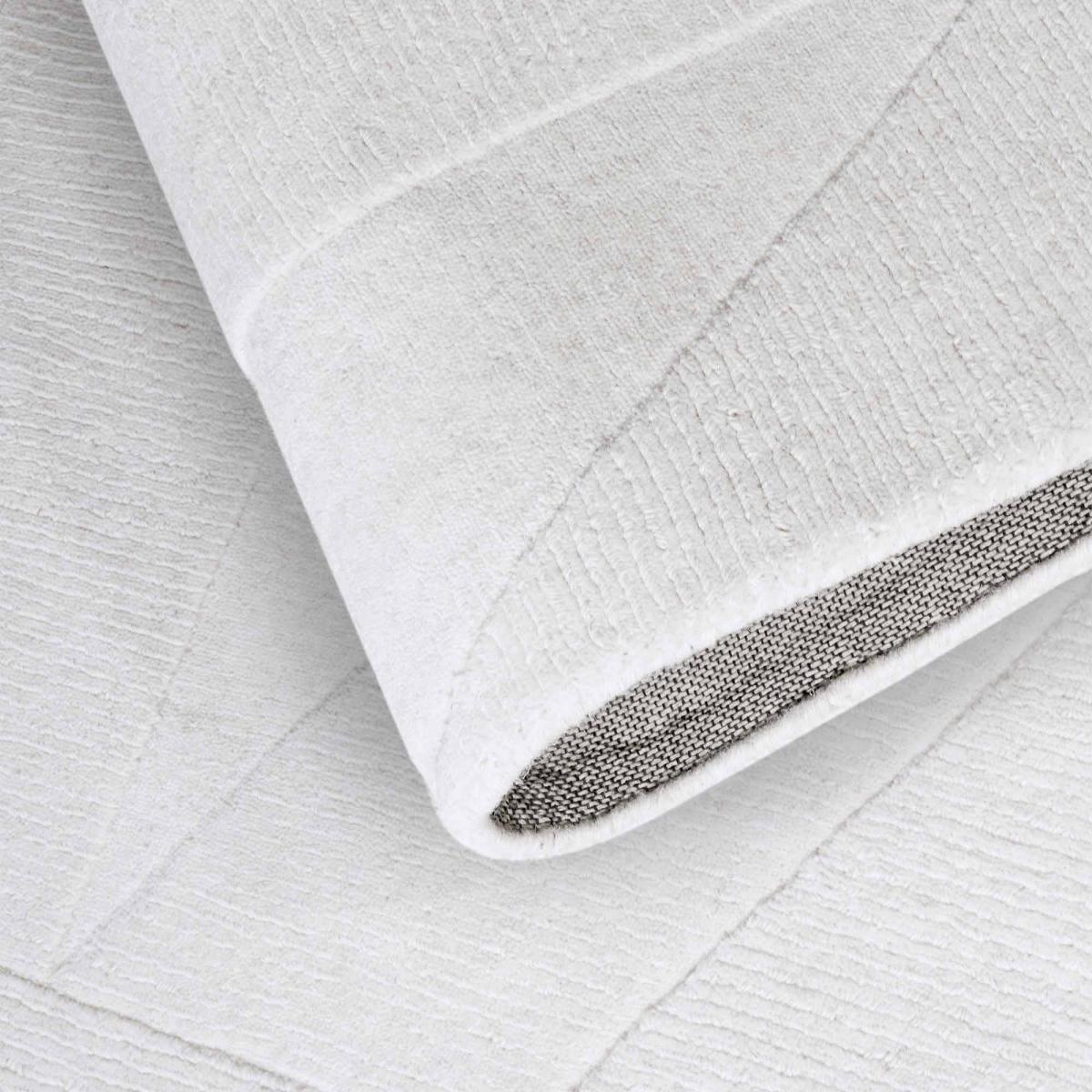 Tapis salon géométrique, relief tissé à la main, design authentique