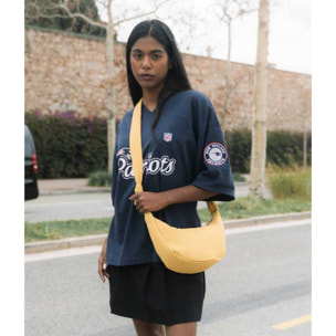 Bolso bandolera amarillo con bolsillos y cremallera