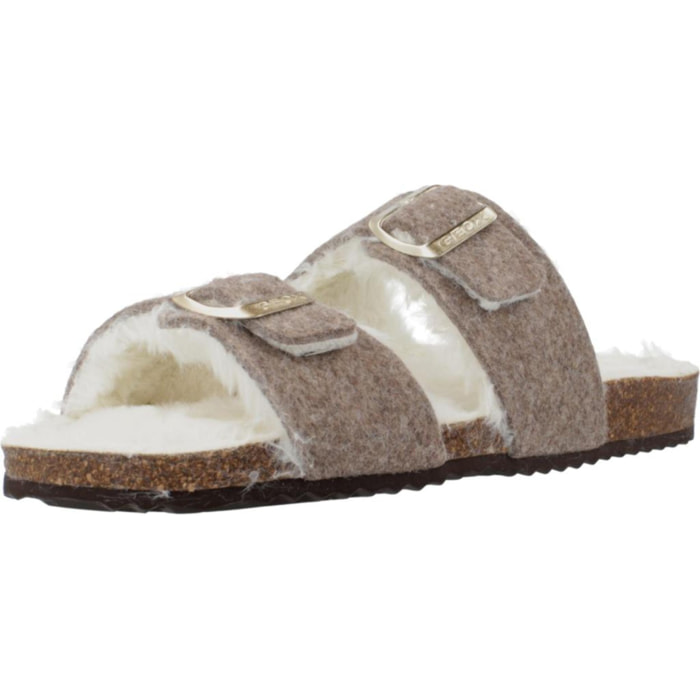 Zapatillas Hogar Mujer de la marca GEOX  modelo D BRIONIA BEIS