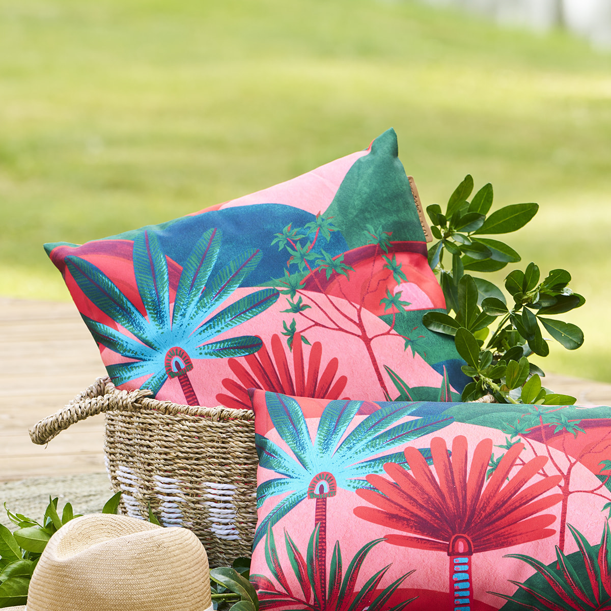 Coussin déco d extérieur "Maoria" motif jungle 40 x 40cm en polyester