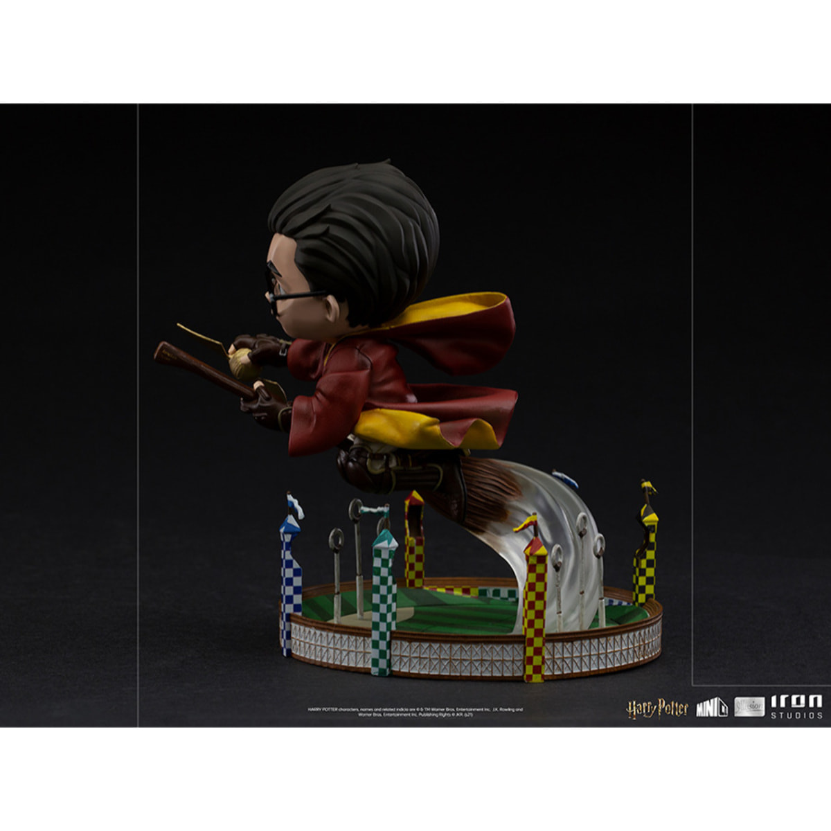 Harry Potter MiniCo Statua Harry alla Partita di Quidditch 13 cm Iron Studios