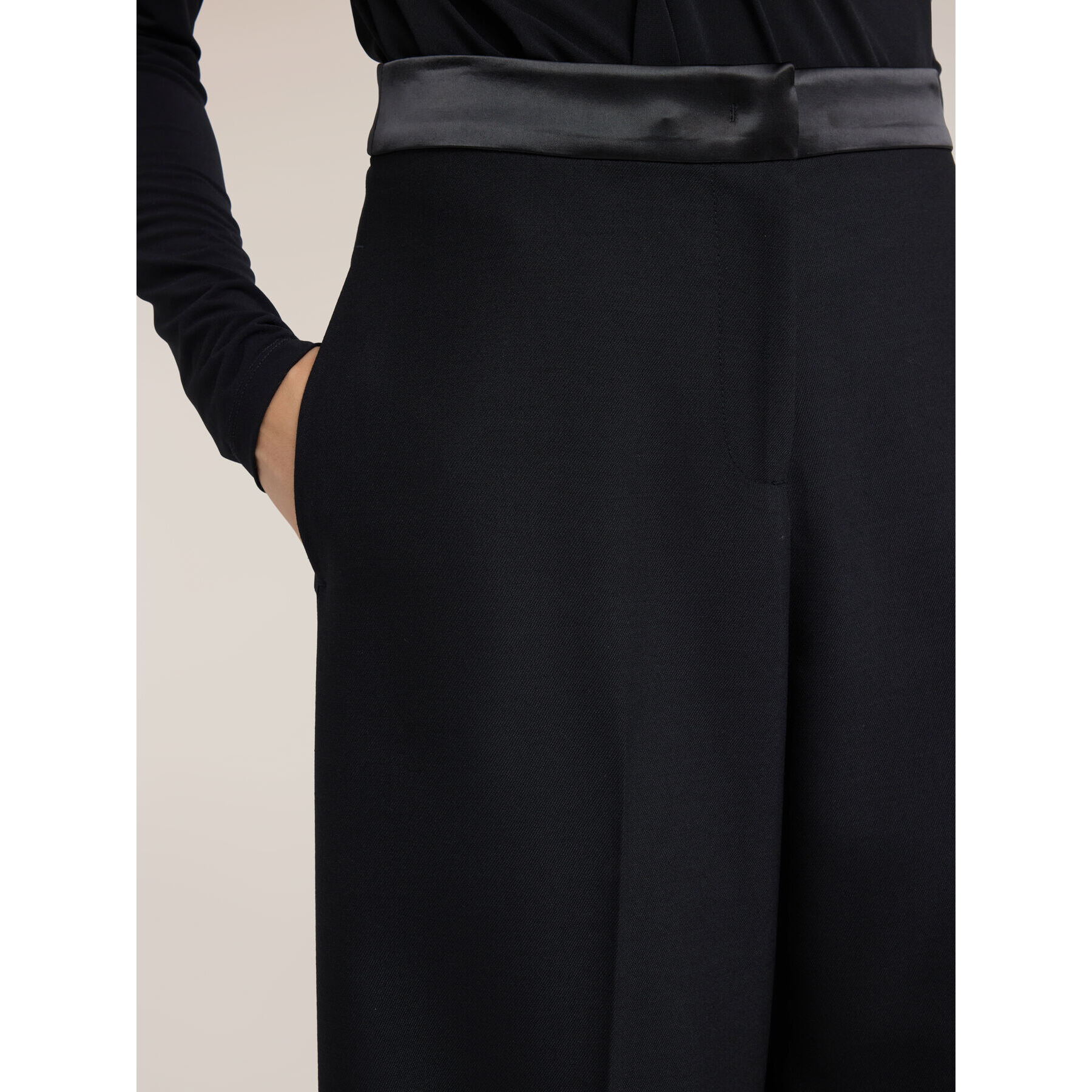 Motivi - Pantaloni palazzo in cady con inserti satin - Nero