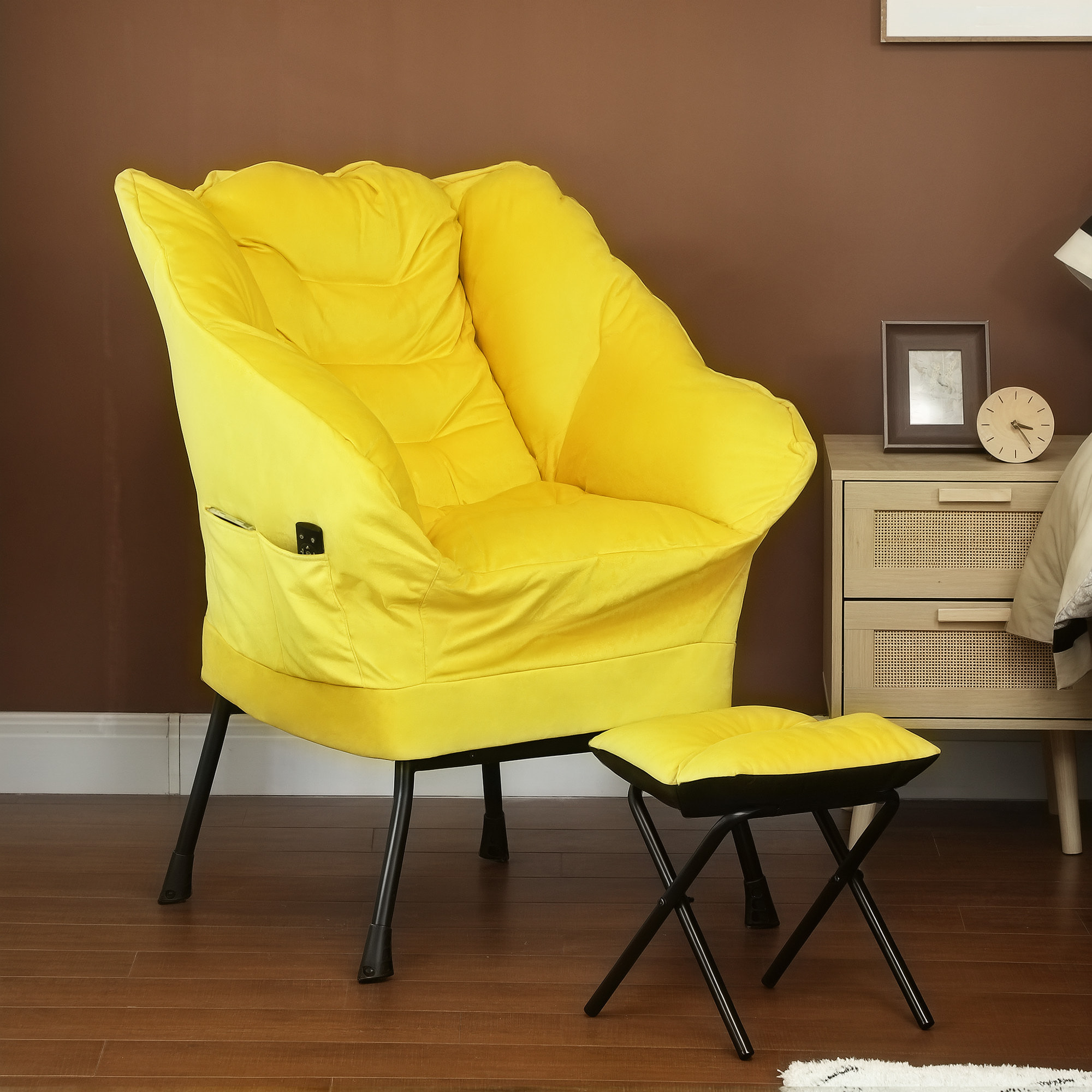 Sillón de Salón con Reposapiés Sillón de Relax Butaca para Dormitorio con Bolsillos Laterales y Patas de Acero para Sala de Estar Amarillo
