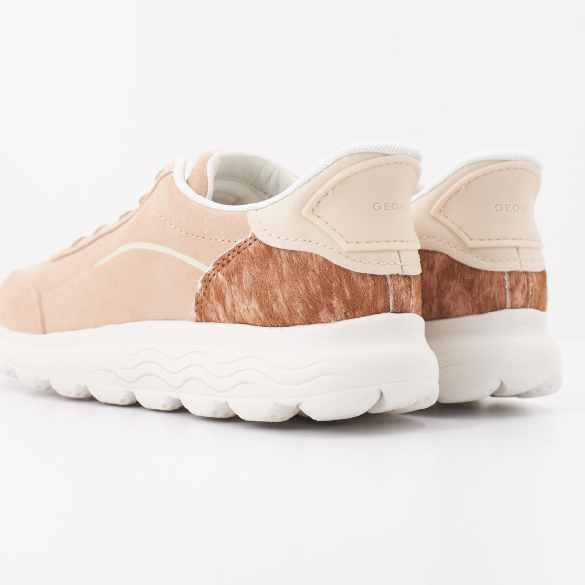 Sneakers de  Mujer de la marca GEOX  modelo D657MA 022NF BEIS