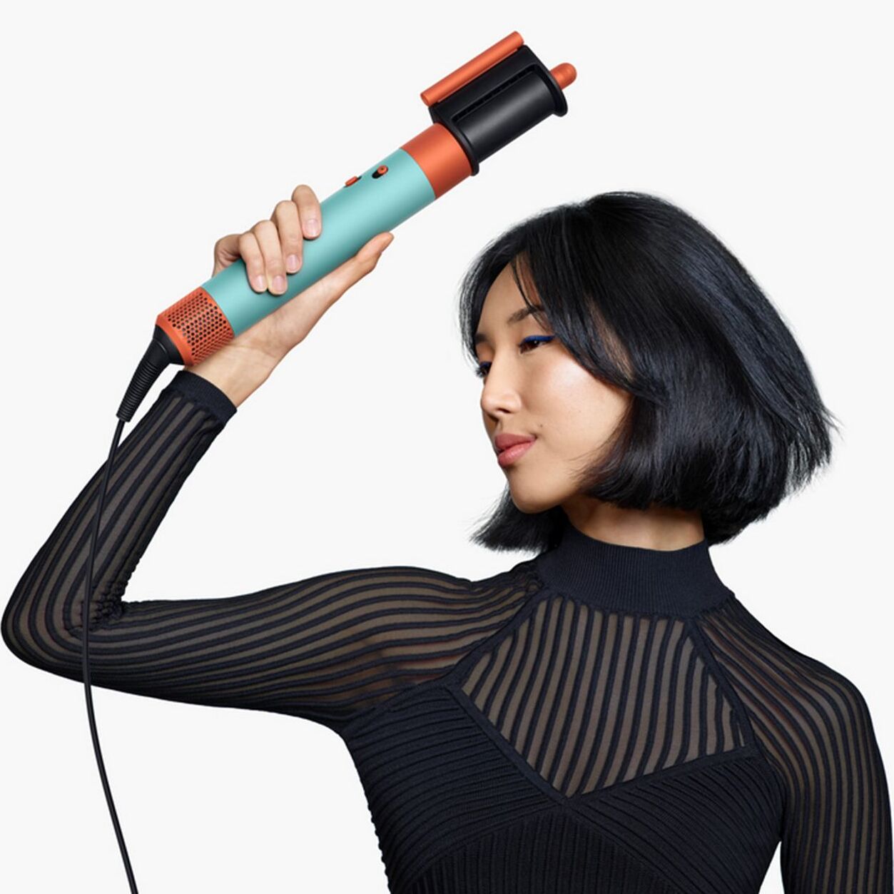 Multi-styler asciugacapelli Dyson Airwrap i.d.™ per capelli lisci e ondulati in Acquamarina/Tangerine | Ricondizionato