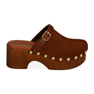 Clogs cognac in camoscio, tacco 6 cm
