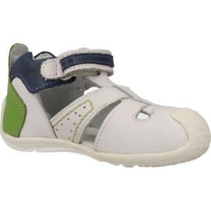 Sandalias Niño de la marca CHICCO  modelo 68405 BLANCO