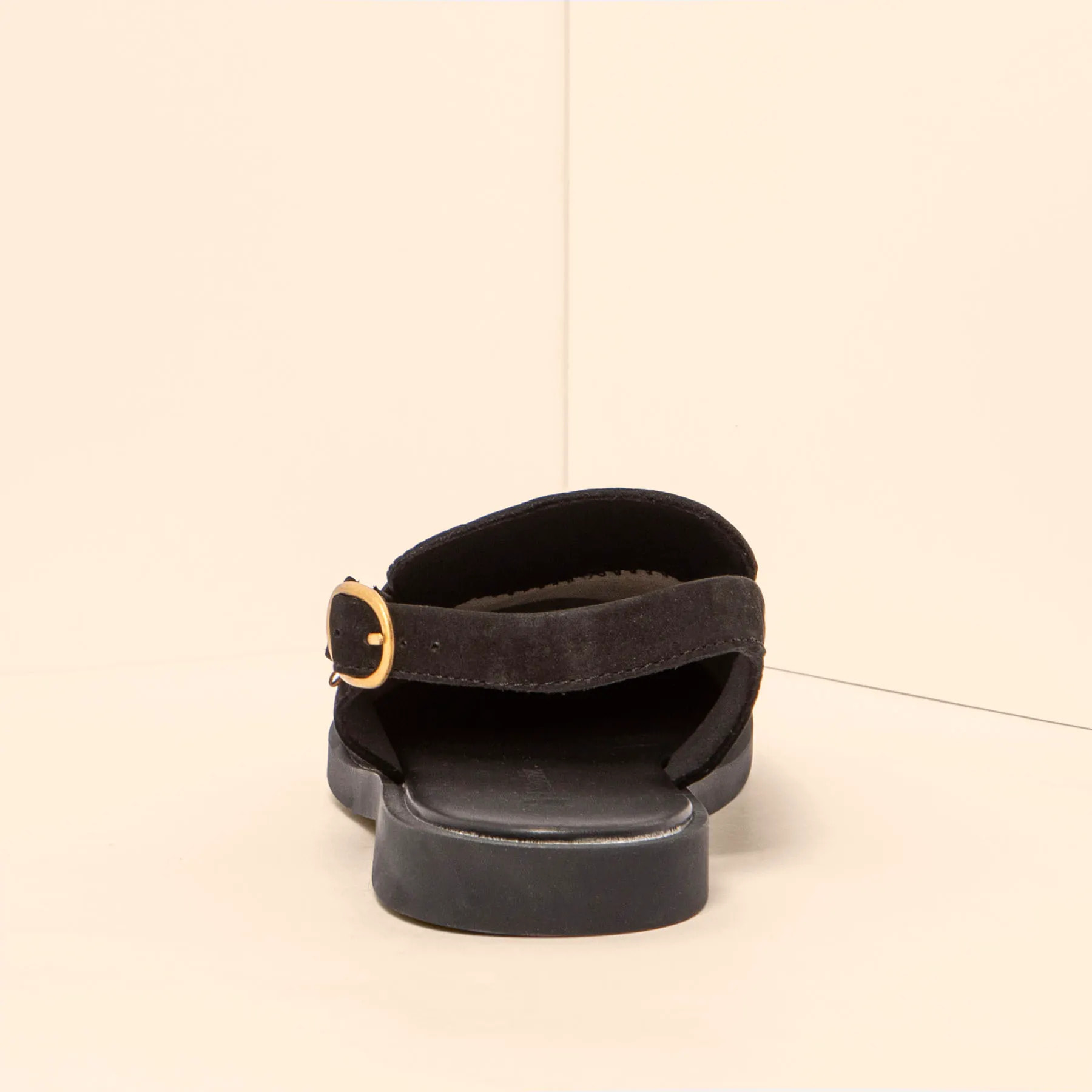 Zapatos N5872 NOBUCK LAVADO BLACK/ ARENISCA color Black