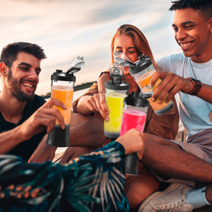 Batidora portátil A9 de 600 ml con 6 cuchillas de acero inoxidable y luz LED multicolor. Con batería recargable de 4000mAh, perfecta para preparar bebidas en cualquier lugar.