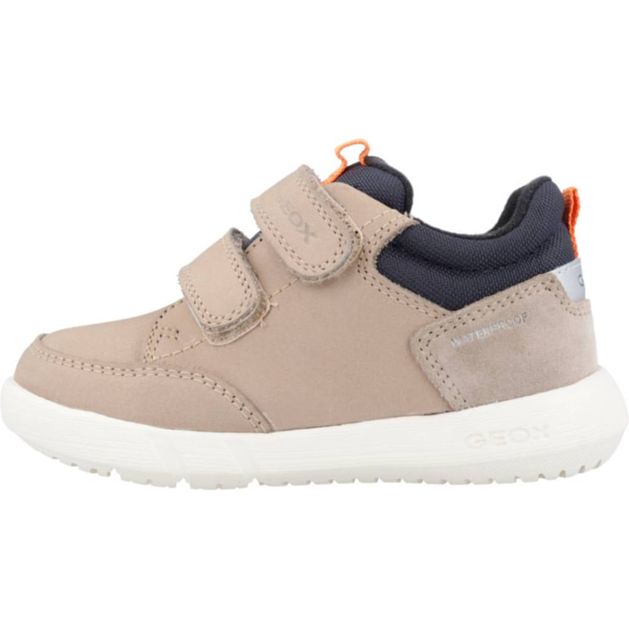 Zapatillas Niño de la marca GEOX  modelo B HYROO BOY WPF Beige