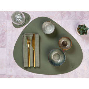 Set de table curve réversible - 6 pièces - Cuir recyclé blanc crème et vert de gris