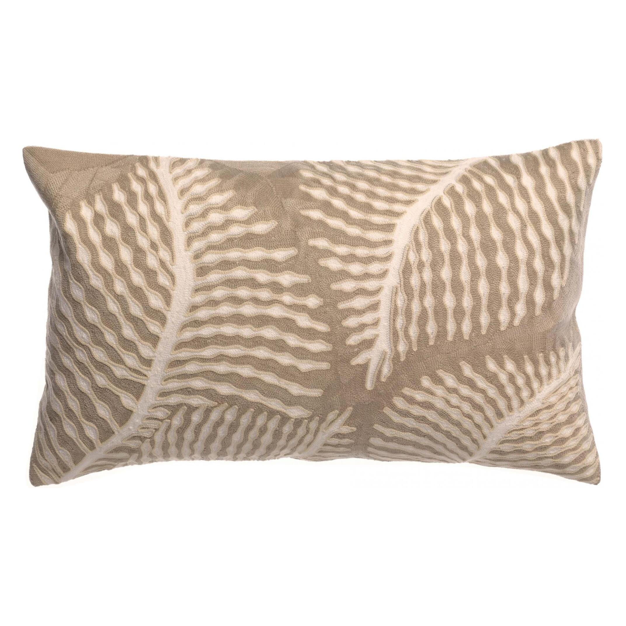 Coussin brodé Flora