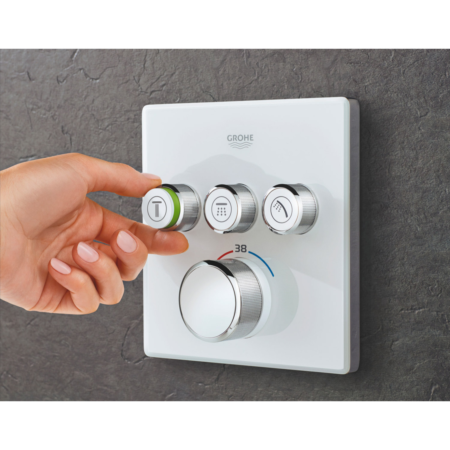Façade avec mitigeur thermostatique encastré 3 sorties Grohtherm SmartControl