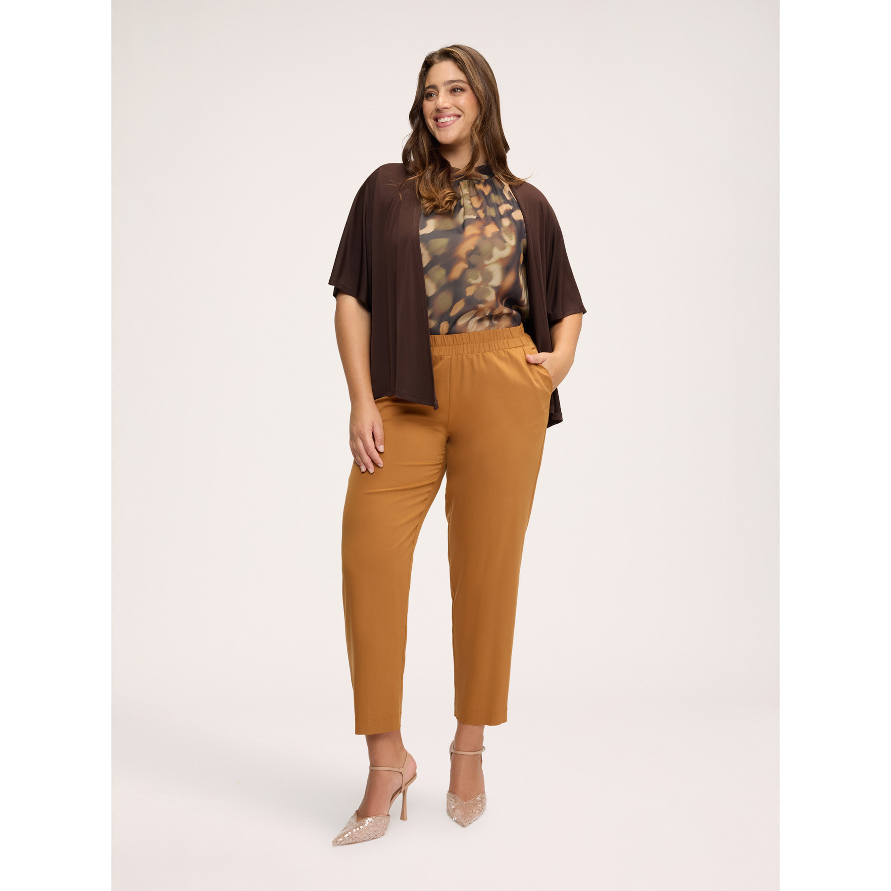 Fiorella Rubino - Pantalones Carrot Fit - Marrón