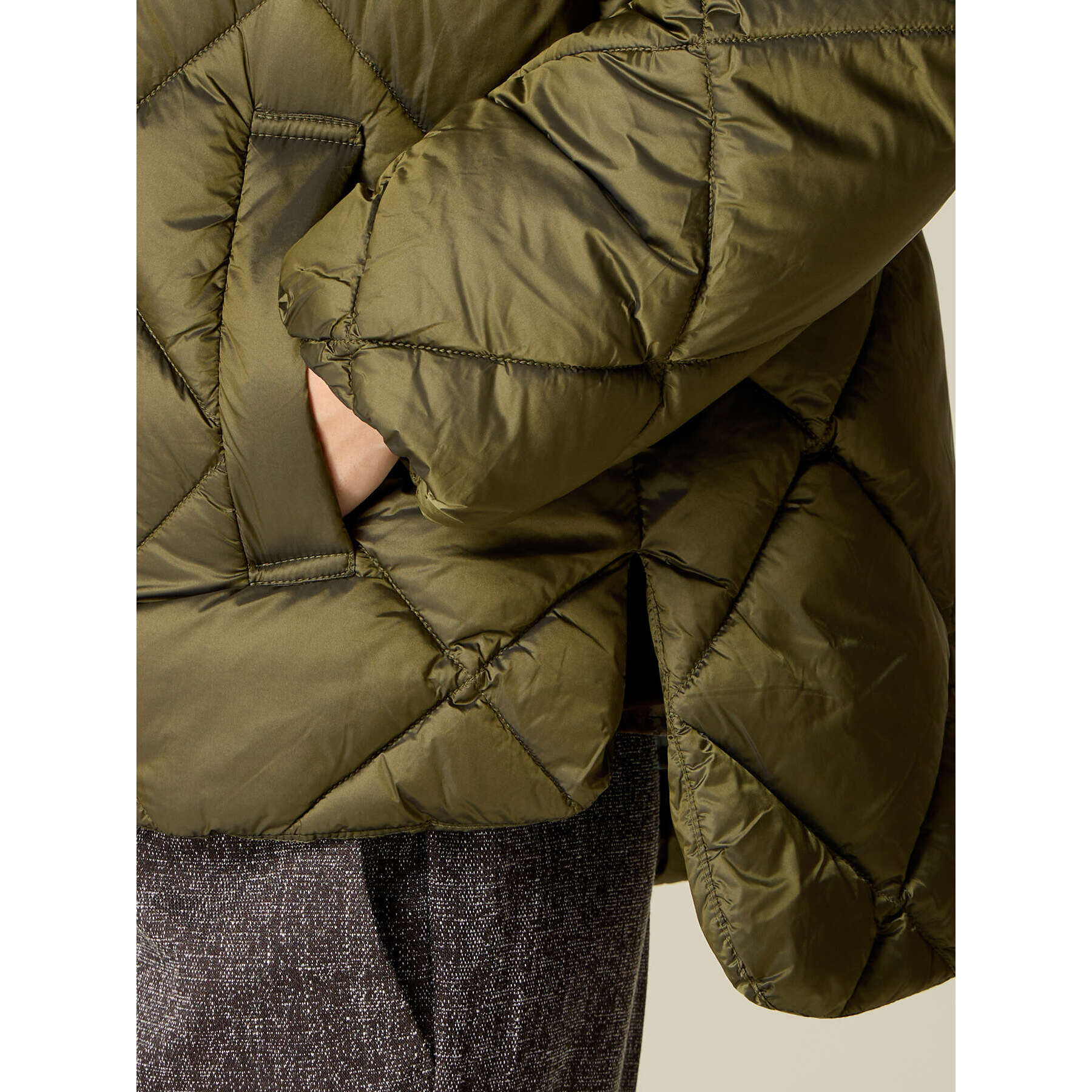 Oltre - Piumino over trapuntato con cappuccio - Verde militare