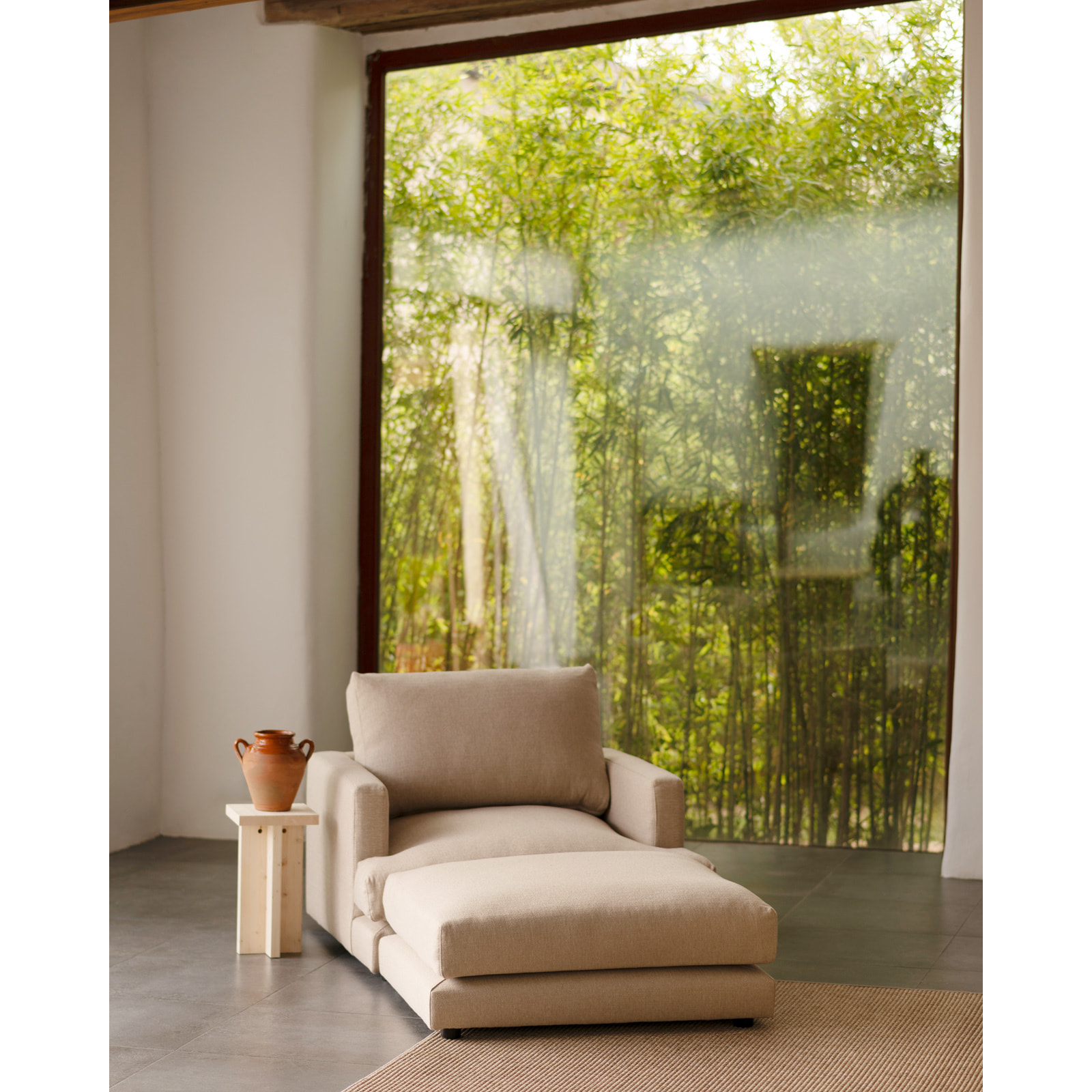 Pouf beige de 97x78cm Hauteur: 36 Longueur: 97 Largeur: 78