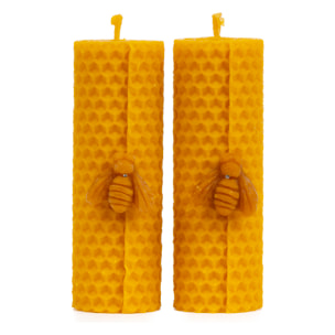 Pack de 2 velas de miel, de cera de abeja natural, con abeja. 6 horas de duración.