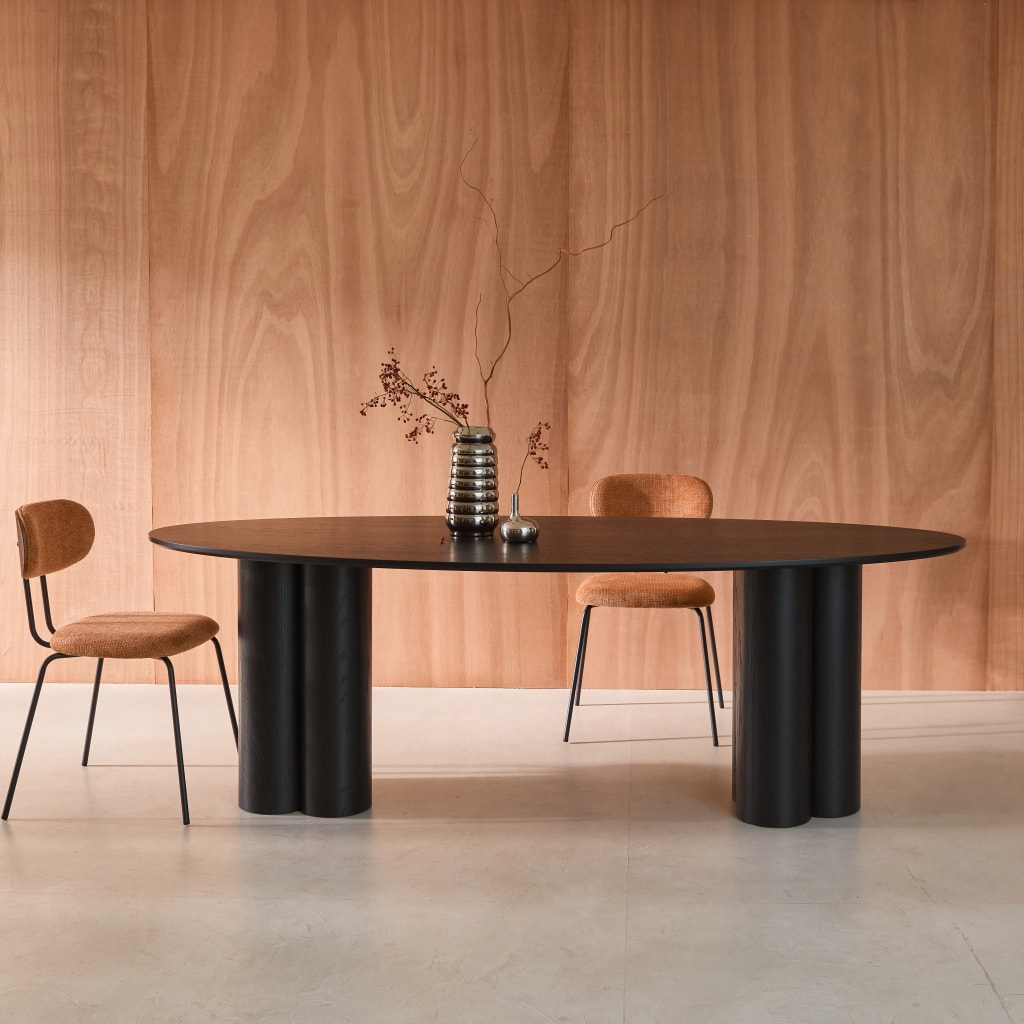 Table à manger ovale bois d'hévéa et placage chêne 8 places LEONORE