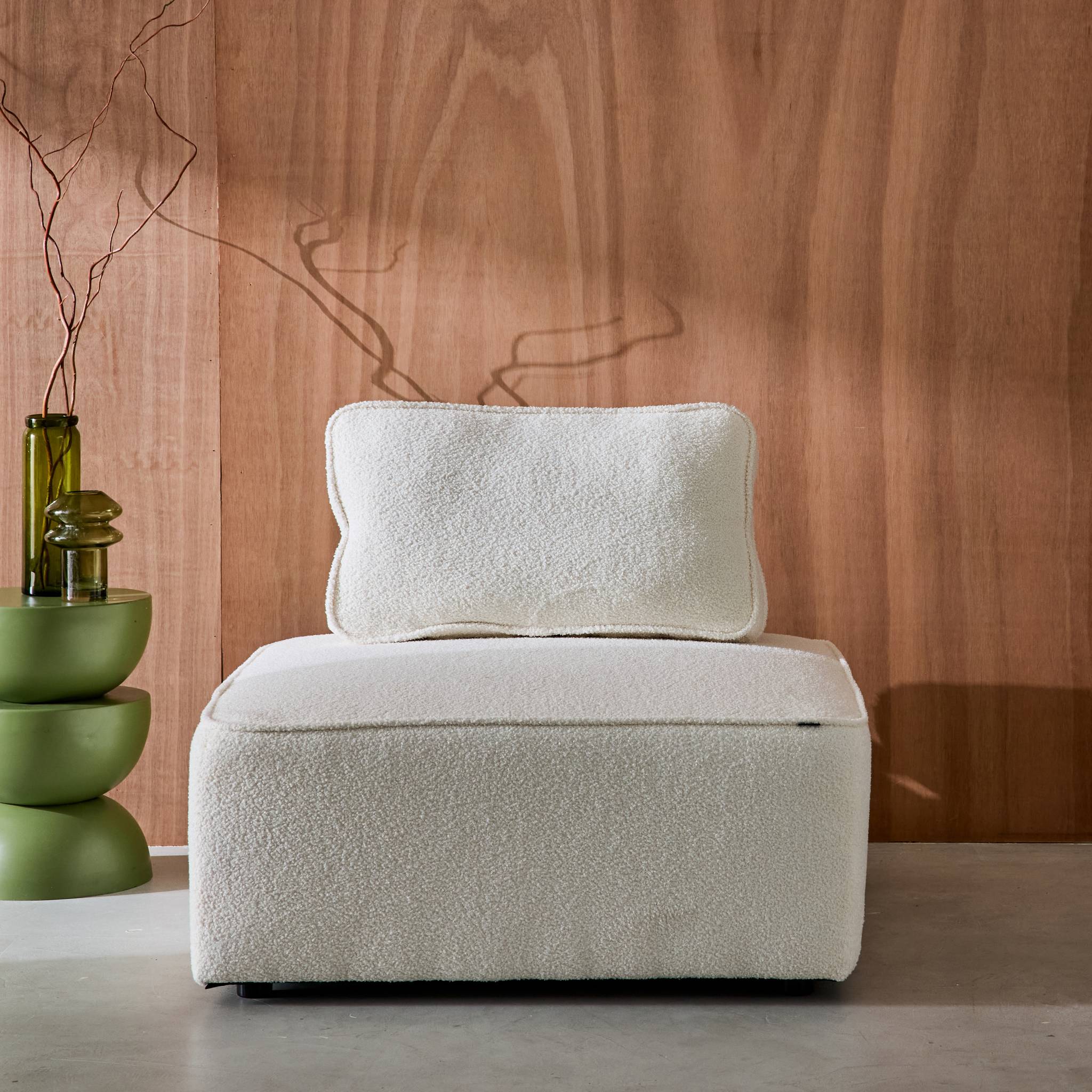 Chauffeuse pour canapé modulable tissu bouclette crème 1 place Bao. L 90 x P 90 x H 74cm