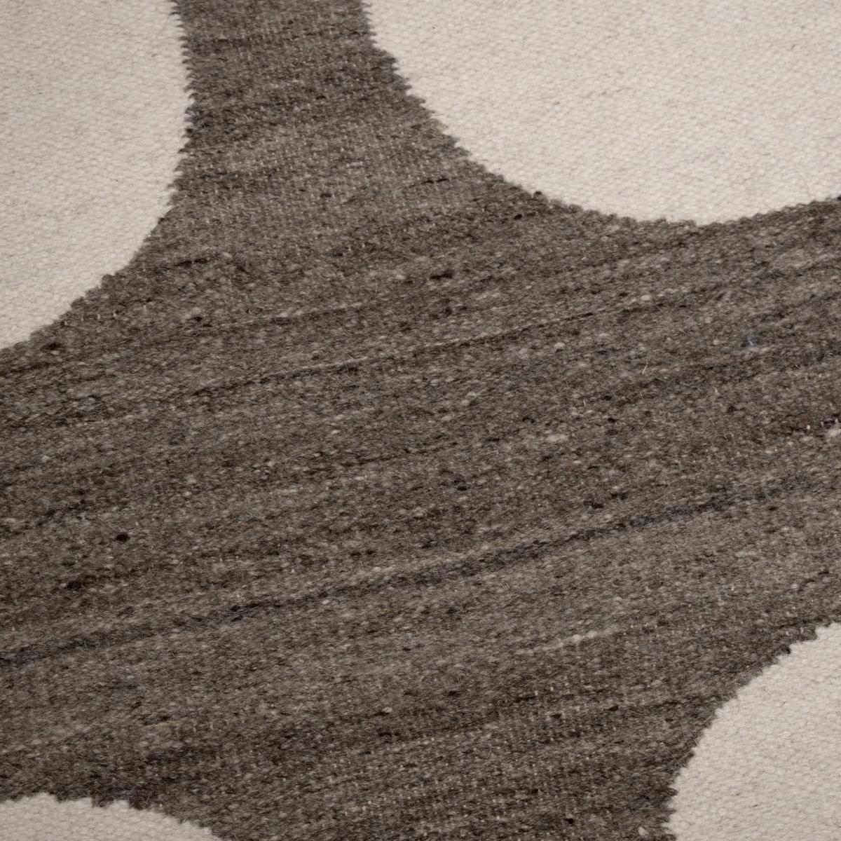 Tapis kilim Reversible Meco tissé à la main en laine beige et marron Motif simple