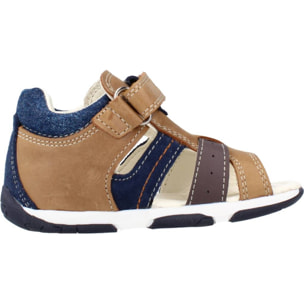 Sandalias Niño de la marca GEOX  modelo B SANDAL TAPUZ BOY A Brown